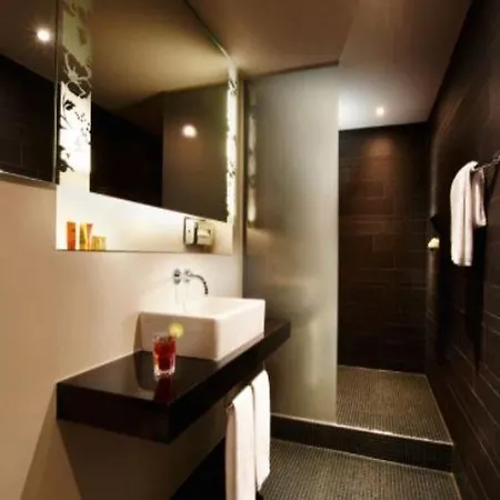 Pentahotel فندق
