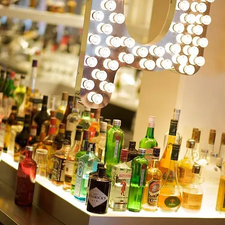 Pentahotel 4*