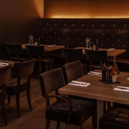 Pentahotel Hotel