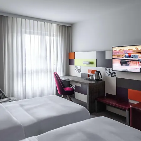 Pentahotel Hotel