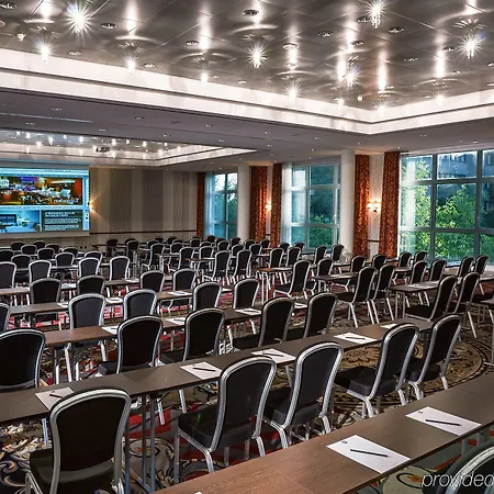 Hotel Pentahotel 4*