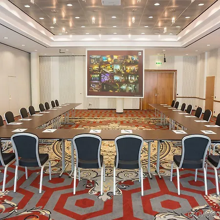 Pentahotel Отель